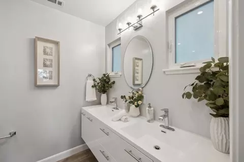 Bath - 635 Capuchino Dr, Millbrae, CA 94030 photo 1 of 6