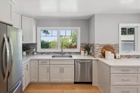 Kitchen - 635 Capuchino Dr, Millbrae, CA 94030 photo 4 of 8