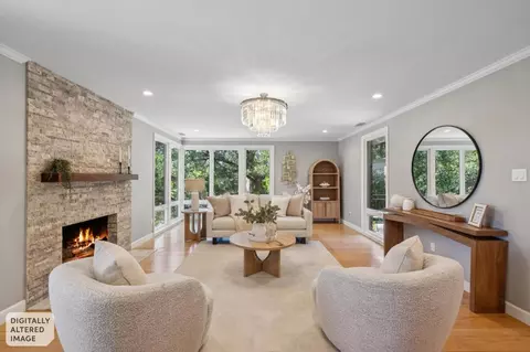 Living - 635 Capuchino Dr, Millbrae, CA 94030 photo 2 of 7
