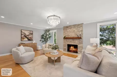 Living - 635 Capuchino Dr, Millbrae, CA 94030 photo 6 of 7