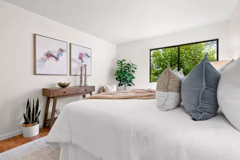 Bedroom - 400 Ortega Ave 122, Mountain View, CA 94040 photo 6 of 7