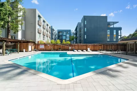 Exterior - 400 Ortega Ave 122, Mountain View, CA 94040 photo 2 of 10