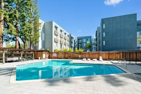 Exterior - 400 Ortega Ave 122, Mountain View, CA 94040 photo 10 of 10