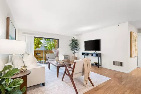 Living - 400 Ortega Ave 122, Mountain View, CA 94040 photo 2 of 6