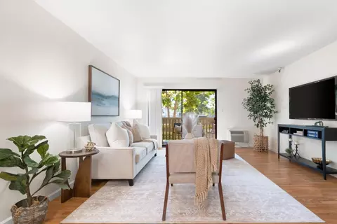 Living - 400 Ortega Ave 122, Mountain View, CA 94040 photo 3 of 6
