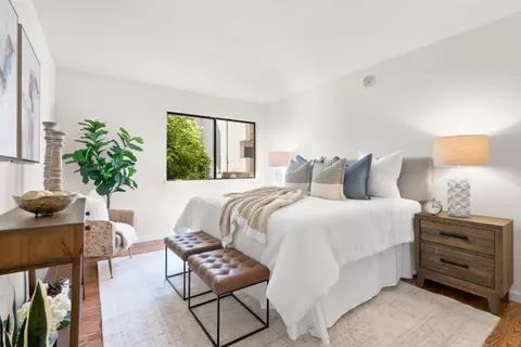 Bedroom - 400 Ortega Ave 122, Mountain View, CA 94040 photo 4 of 7