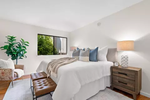 Bedroom - 400 Ortega Ave 122, Mountain View, CA 94040 photo 5 of 7
