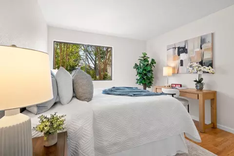 Bedroom - 400 Ortega Ave 122, Mountain View, CA 94040 photo 2 of 7