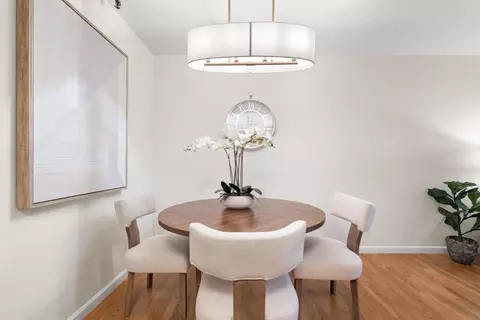 Dining - 400 Ortega Ave 122, Mountain View, CA 94040 photo 1 of 5