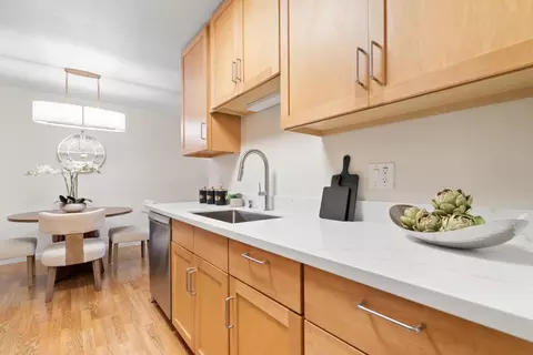 Kitchen - 400 Ortega Ave 122, Mountain View, CA 94040 photo 6 of 6