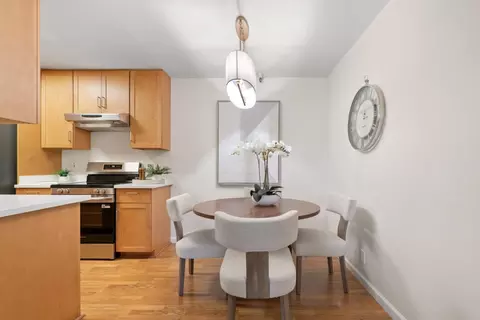 Dining - 400 Ortega Ave 122, Mountain View, CA 94040 photo 2 of 5
