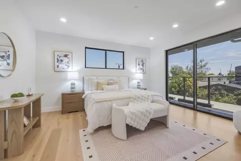 Bedroom - 1691 S Springer Rd, Mountain View, CA 94040 photo 4 of 5