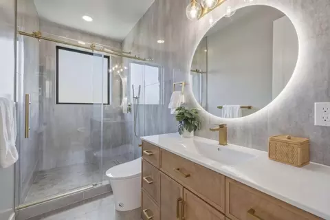 Bath - 1691 S Springer Rd, Mountain View, CA 94040 photo 7 of 7