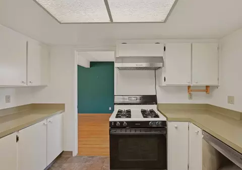 Kitchen - 24 Cedar Ct, Milpitas, CA 95035 photo 2 of 6