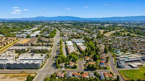 View/Area - 24 Cedar Ct, Milpitas, CA 95035 photo 8 of 9