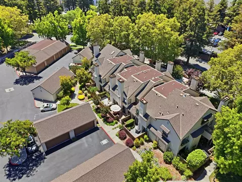 View/Area - 2071 Foxhall Loop, San Jose, CA 95125 photo 3 of 13