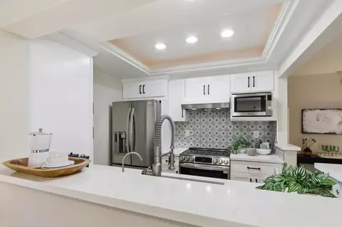 Kitchen - 2071 Foxhall Loop, San Jose, CA 95125 photo 3 of 4