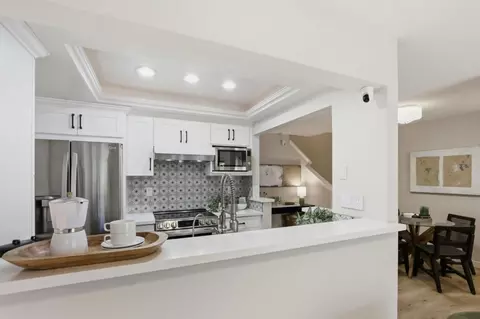 Kitchen - 2071 Foxhall Loop, San Jose, CA 95125 photo 4 of 4