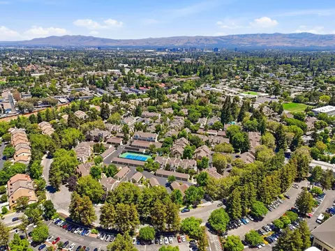 View/Area - 2071 Foxhall Loop, San Jose, CA 95125 photo 8 of 13