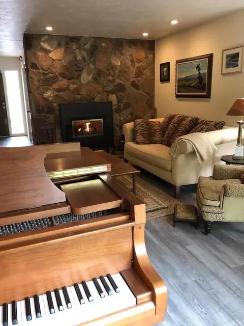 Dell Rd, Pacifica, CA 94044 photo 13