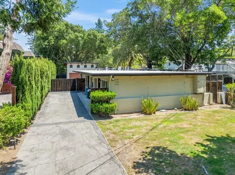 1751 Alma St, Palo Alto, CA 94301