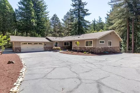 505 Thin Edge Rd, Santa Cruz, CA 95065