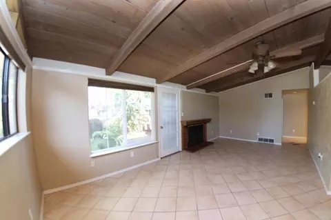 Living - 340 Walnut Ln, Gilroy, CA 95020 photo 6 of 8