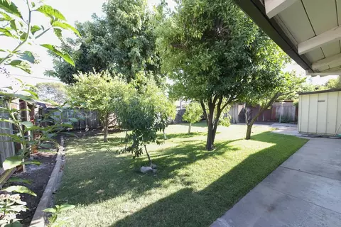 Exterior - 340 Walnut Ln, Gilroy, CA 95020 photo 5 of 6