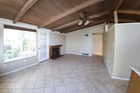 Living - 340 Walnut Ln, Gilroy, CA 95020 photo 2 of 8