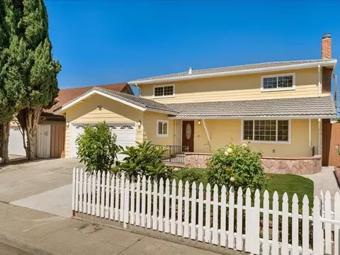 Exterior - 1371 Lassen Ave, Milpitas, CA 95035 photo 4 of 11