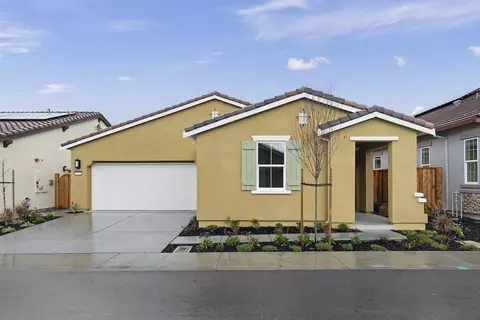White Oak Dr, Hollister, CA 95023