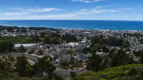 View/Area - 444 Heathcliff Dr, Pacifica, CA 94044 photo 2 of 3