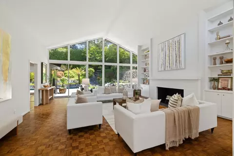 Living - 820 Eucalyptus Ave, Hillsborough, CA 94010 photo 1 of 2