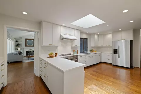 Kitchen - 820 Eucalyptus Ave, Hillsborough, CA 94010 photo 1 of 3