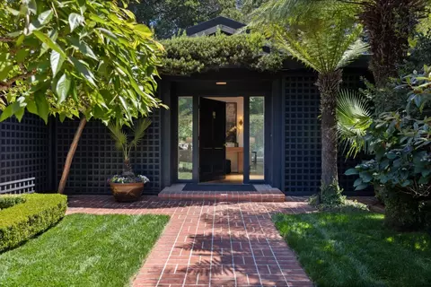 Exterior - 820 Eucalyptus Ave, Hillsborough, CA 94010 photo 8 of 10
