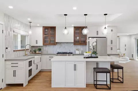 Kitchen - 2948 Rustic Dr, San Jose, CA 95124 photo 9 of 10