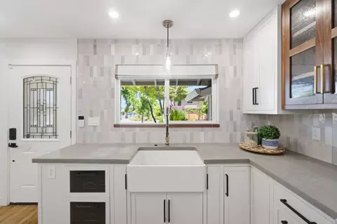 Kitchen - 2948 Rustic Dr, San Jose, CA 95124 photo 8 of 10