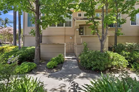 Exterior - 352 Montecito Way, Milpitas, CA 95035 photo 2 of 6