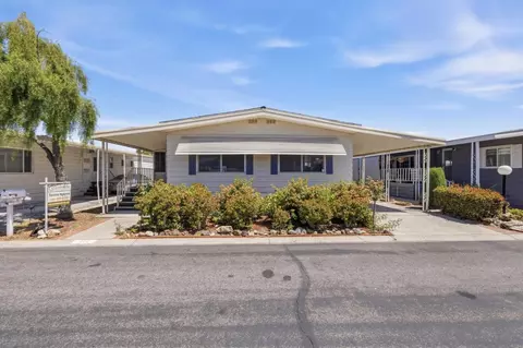 102 Quail Hollow Dr 102, San Jose, CA 95128