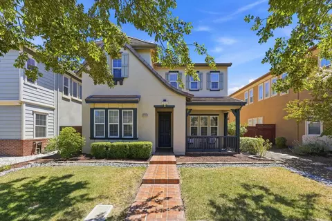 690 N San Marcos Dr, Mountain House, CA 95391