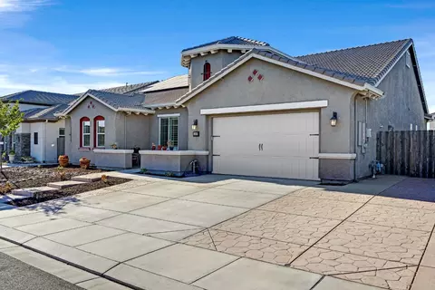 Exterior - 1367 Tannehill Dr, Manteca, CA 95337 photo 10 of 13