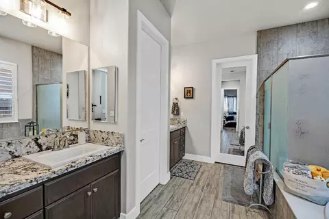 Bath - 1367 Tannehill Dr, Manteca, CA 95337 photo 1 of 5