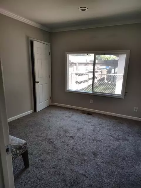 217 Semple St, Modesto, CA 95354 photo 4