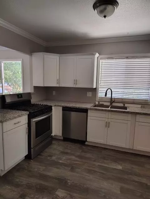 217 Semple St, Modesto, CA 95354 photo 2