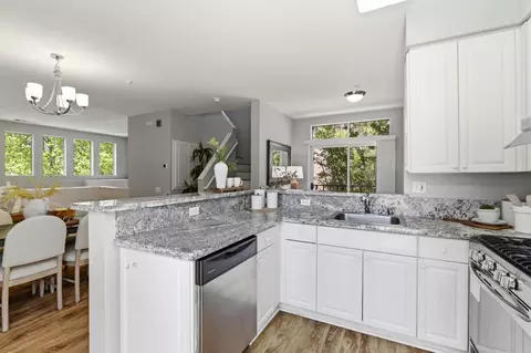 Kitchen - 175 Irene Ct, Mountain View, CA 94043 photo 4 of 4