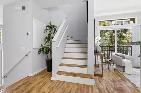 Entry Way - 175 Irene Ct, Mountain View, CA 94043 photo 2 of 3