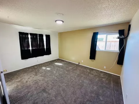 Bedroom - 737 Saint Ann Dr, Salinas, CA 93901 photo 4 of 4