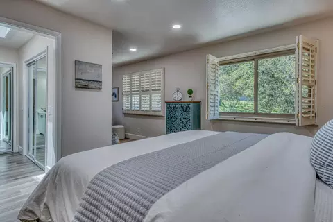 Bedroom - 7468 Leafwood Dr, Prunedale, CA 93907 photo 2 of 7