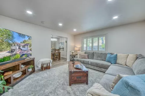 Living - 7468 Leafwood Dr, Prunedale, CA 93907 photo 2 of 3