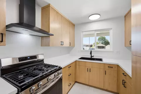Kitchen - 450 Beck St, Watsonville, CA 95076 photo 3 of 3